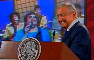 ¿Por qué AMLO puso ‘Uy que miedo’ de Chico Che en la mañanera?