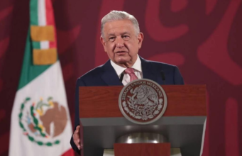 AMLO emplaza a oposición a definir hoy si continuarán con la moratoria constitucional