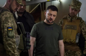 Zelenski visita el frente de combate en el Donbás