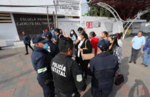 Alumnos de sexto de primaria abusan de niño de primero y lo publican en TikTok