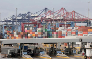 Civiles armados roban 20 contenedores con oro y plata en Colima