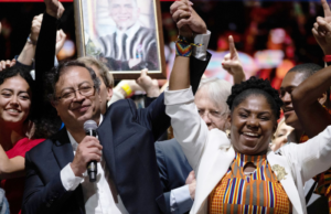 Gustavo Petro, exguerrillero, gana en su tercer intento las elecciones presidenciales en Colombia