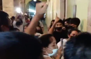 Caravana exige justicia frente a Palacio de Gobierno por la muerte del niño Leonel