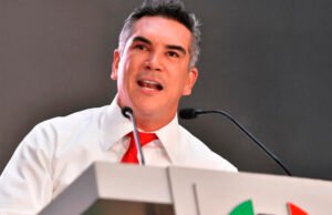 Alejandro Moreno viaja a Ginebra para denunciar abusos en México