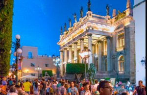 Caifanes clausurará el festejo de 50 años del Festival Cervantino