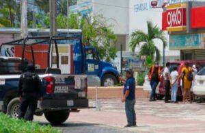 Ejecutan a hombre afuera de la terminal de Apiqroo en Puerto Juárez, Cancún