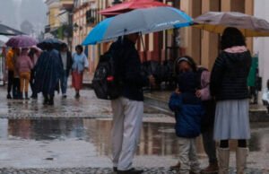 Cielo nublado y lluvias intensas continúan en la Península de Yucarán