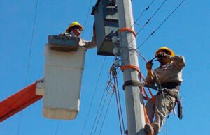 CFE restablece servicio en la Península de Yucatán, afectó a más de un millón de usuarios