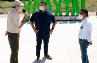 Alcalde Renán Barrera firma acuerdo con la UADY para promover la riqueza histórica de Mérida