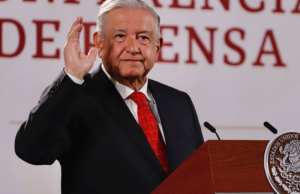 AMLO pide a refresqueras y cerveceras en NL parar producción por sequía