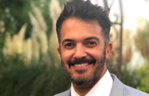 Familiares y amigos se despiden de Fernando del Solar en privado al Sur de la CDMX