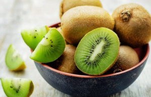 Estos son los beneficios de Kiwi, la fruta predilecta del Verano