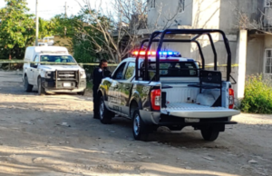 Ejecutan a mujer afuera de una vivienda en Puerto Morelos