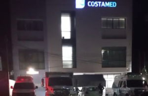 Balean a agente ministerial en el restaurante Rosa Negra de Tulum