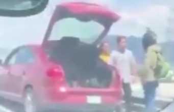 Fiscalía identifica a repartidor que fue lanzado de un puente en Cuautitlán Izcalli