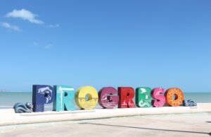 “Progreso busca recuperar su atractivo turístico: 2023 deja números bajos, pero la agenda de cruceros para 2024 presenta un incremento alentador del 46.8%.”
