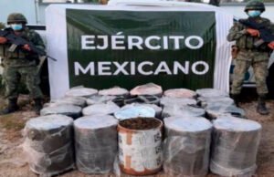 Aseguran camioneta de la Sesa con un cargamento de mariguana, al sur de Quintana Roo