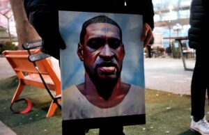 Corte de EU condena a más de 20 años de prisión a policía por asesinato de George Floyd