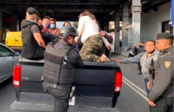 Restablecen servicio en Línea 2 del metro de CDMX tras suspensión por cortocircuito