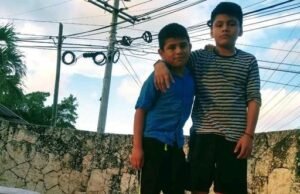 Menores salieron a jugar frente a su casa y ya no regresaron en Cancún
