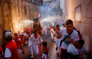 Primer encierro en fiesta de San Fermín deja seis heridos