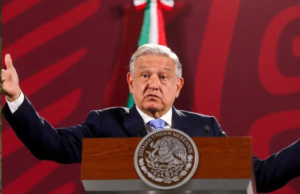 AMLO admite acarreo en elecciones internas de Morena