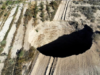 Se abre la tierra en Chile; aparece socavón de 25 metros