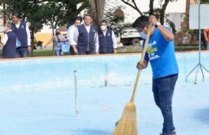 Ayuntamiento de Mérida trabaja en la rehabilitación de las glorietas y fuentes de las principales avenidas