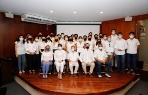 Ayuntamiento de Mérida reconoce a la primera generación de “Observador Universitario”