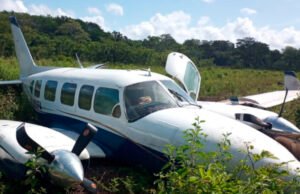 Aseguran avioneta con media tonelada de cocaína en Campeche