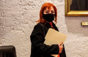 Feministas exigen la renuncia de Rosario Piedra