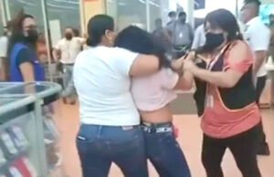 Detienen a presuntas ladronas en Walmart de Paseo de Montejo