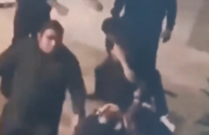 Captan a “gorilas” del antro Elite ubicado en La Isla, Mérida, golpear a dos jóvenes: VIDEO