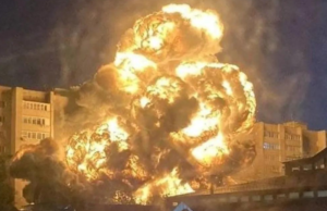 Avión militar ruso se estrella contra edificio residencial cerca de Ucrania