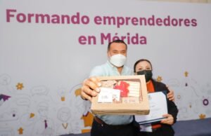 Renán Barrera Concha impulsa a las micro, pequeñas y medianas empresas