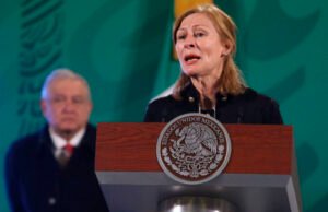 Tatiana Clouthier renuncia a la Secretaría de Economía