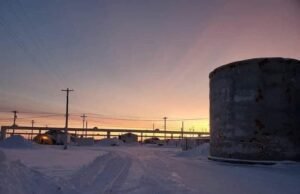 TRAS 67 DÍAS DE OSCURIDAD, SALE EL SOL EN ALASKA