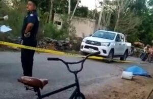 Arrollan a abuelita enfrente de su casa