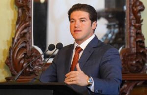 Congreso de Nuevo León avala reincorporación de Samuel García como gobernador