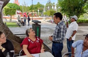 “Movimiento de Inconformidad en Morena: Protesta en Plaza Grande de Mérida contra Imposición de Precandidatos”