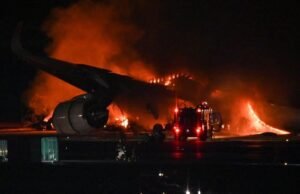 “Caos en el aeropuerto de Tokio: Incendio y cierre de pistas tras impactante accidente entre aviones de Japan Airlines y Guardia Costera”