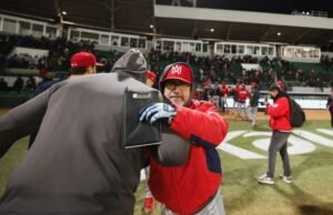 “Águilas de Mexicali Avanzan a Semifinales Después de Enfrentarse a Adversidades”