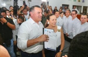 Renán Barrera Concha oficializa candidatura a gubernatura de Yucatán