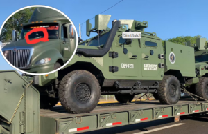 Captan vehículo de la Sedena en Sinaloa con polémico colgante de sombrero, símbolo de La Mayiza