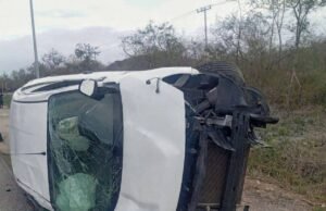 DESAMOR TERMINA EN VOLCADURA: CONDUCTOR EBRIO PROVOCA CAOS EN LA MÉRIDA–PROGRESO