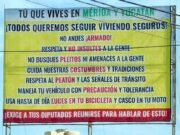 Letrero dirigido a “foráneos” en Mérida desata polémica en redes sociales