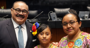 Jorge Carlos Ramírez Marín destaca voz de niña maya y llama a que las leyes transformen vidas en Yucatán