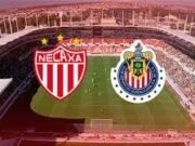 Necaxa resiste con diez hombres y empata sin goles ante Chivas en Aguascalientes