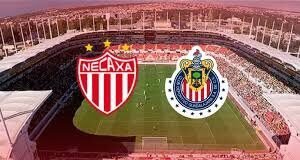 Necaxa resiste con diez hombres y empata sin goles ante Chivas en Aguascalientes