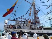 Entre música y aplausos, recibe Progreso al Buque Escuela “Simón Bolívar” de Venezuela